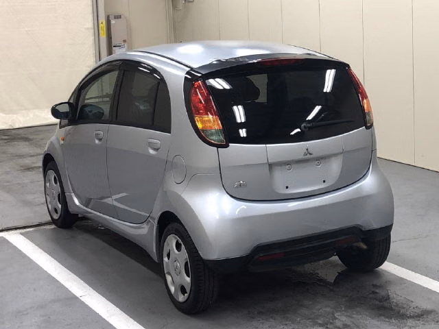 MITSUBISHI I