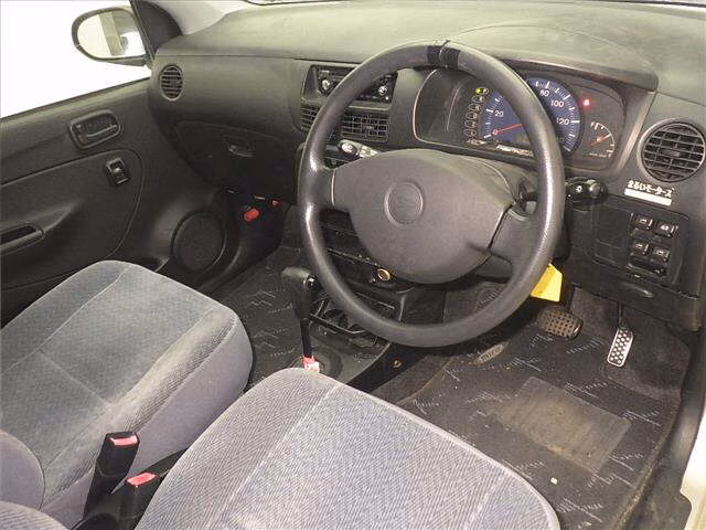 DAIHATSU MIRA AVY