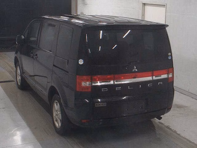 MITSUBISHI DELICA D:5