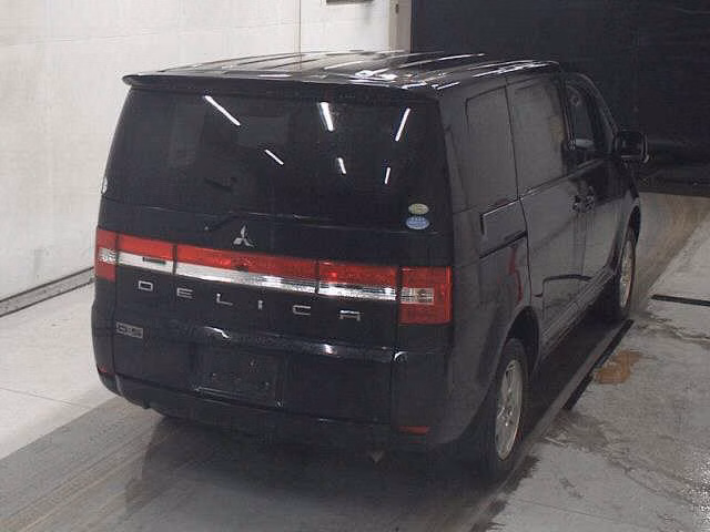 MITSUBISHI DELICA D:5