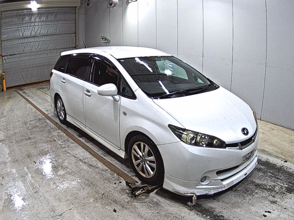 TOYOTA WISH