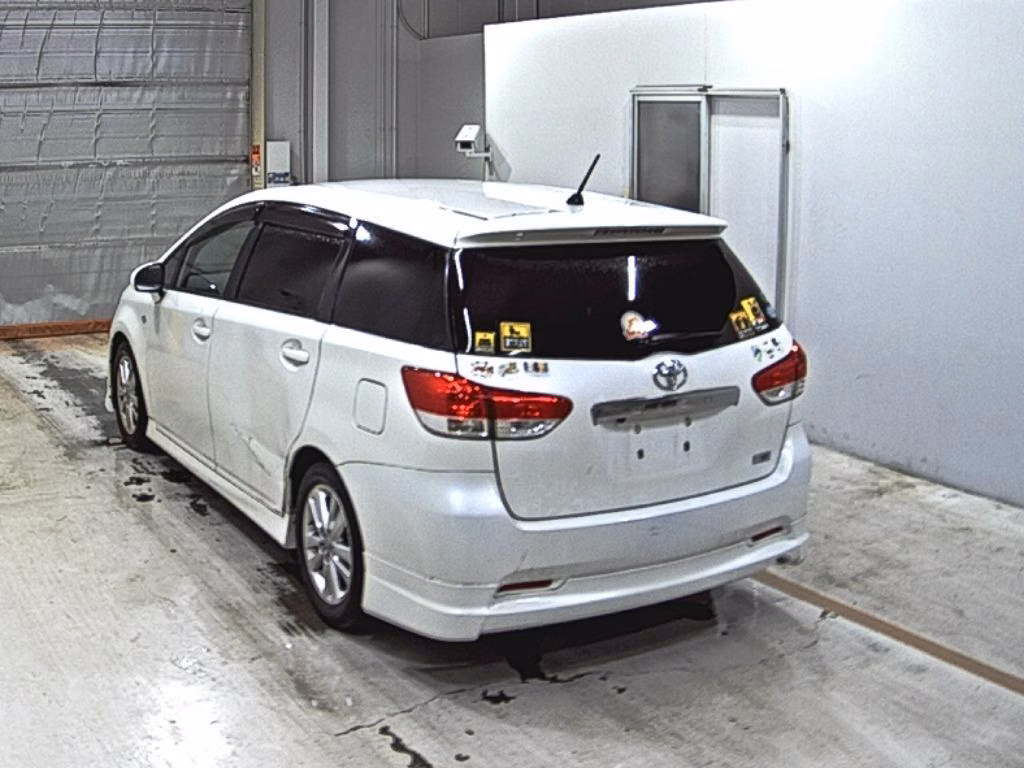 TOYOTA WISH