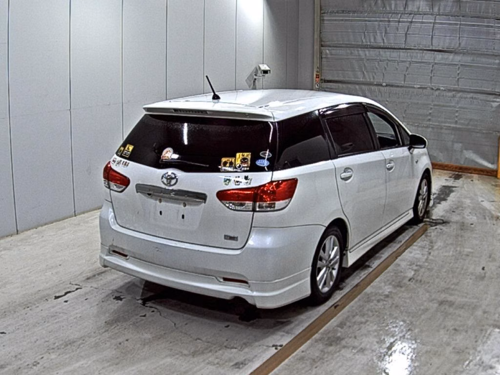 TOYOTA WISH