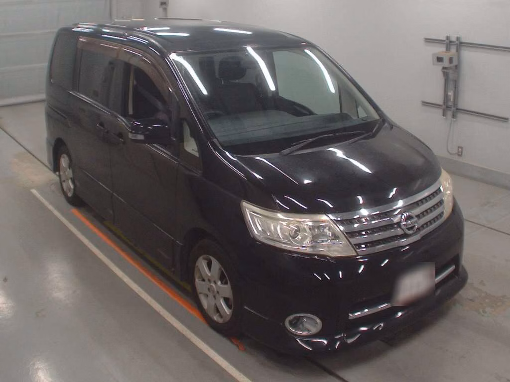 NISSAN SERENA