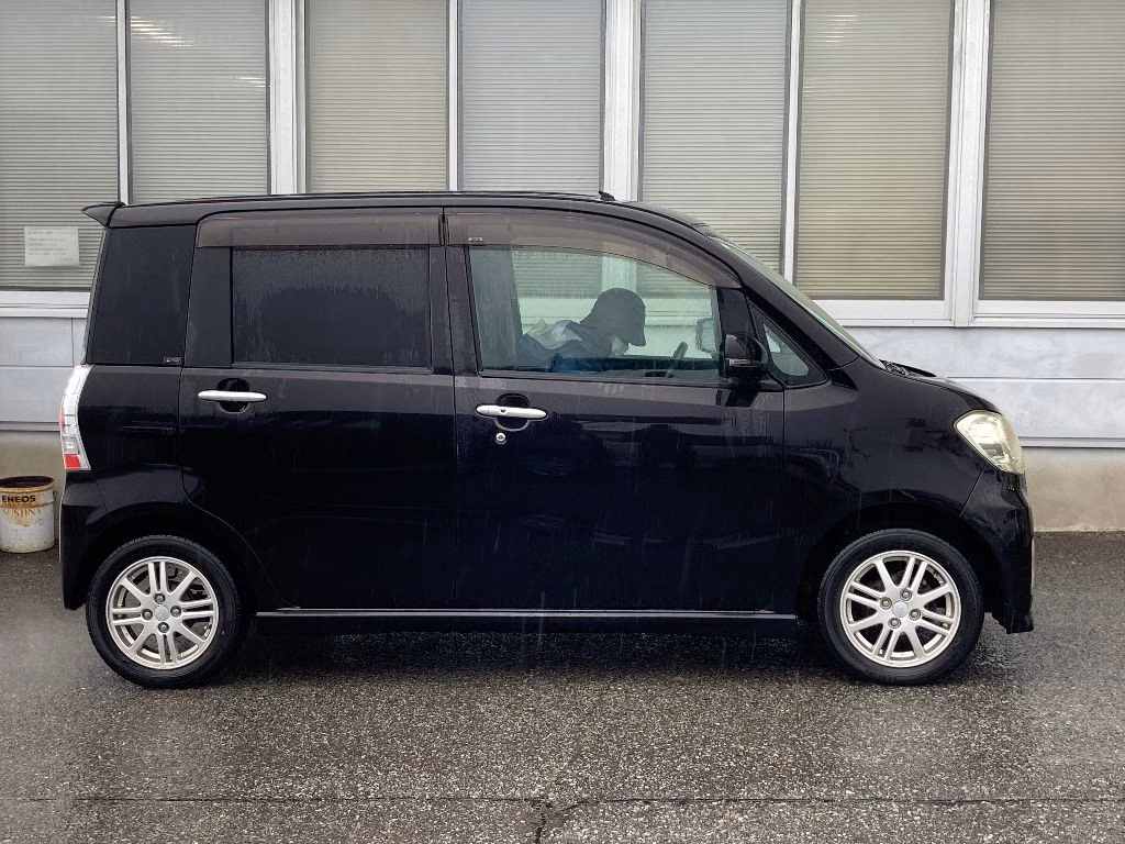 DAIHATSU TANTO EXE