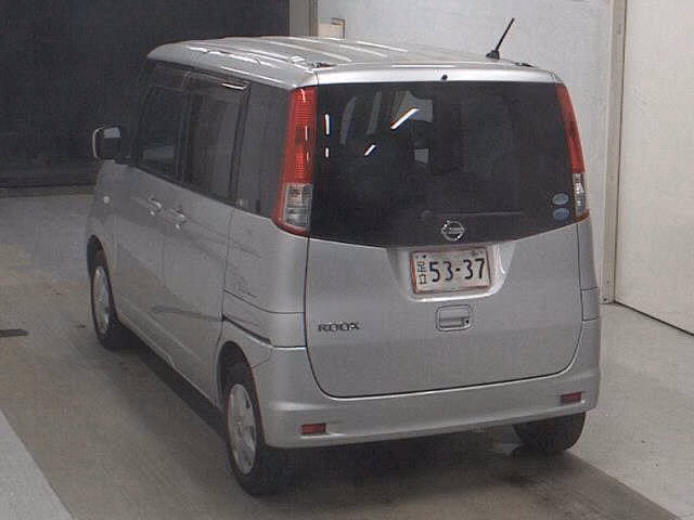 NISSAN ROOX