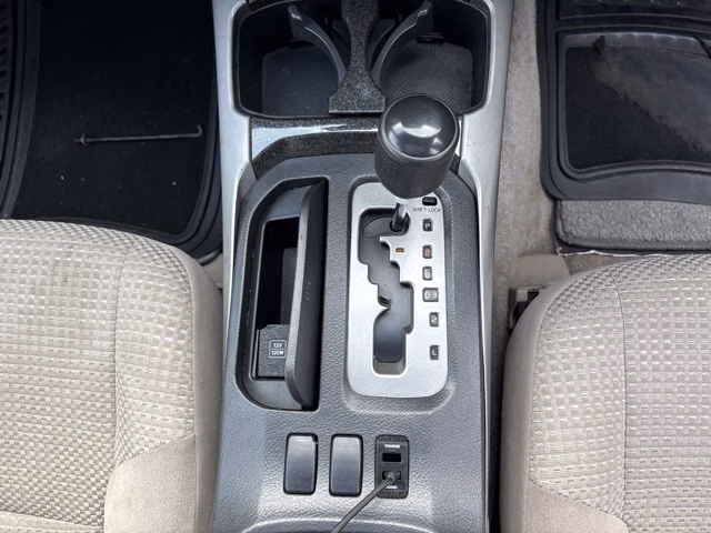 TOYOTA HILUX SURF