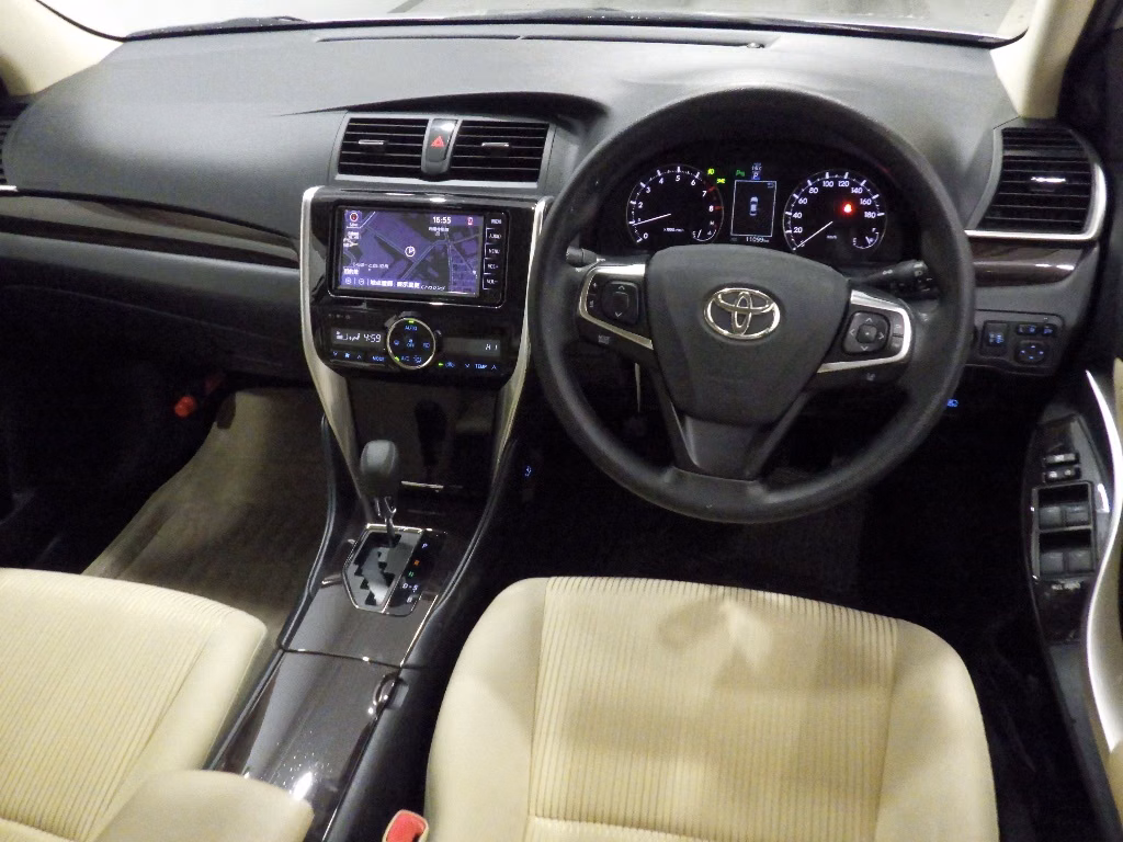 TOYOTA PREMIO