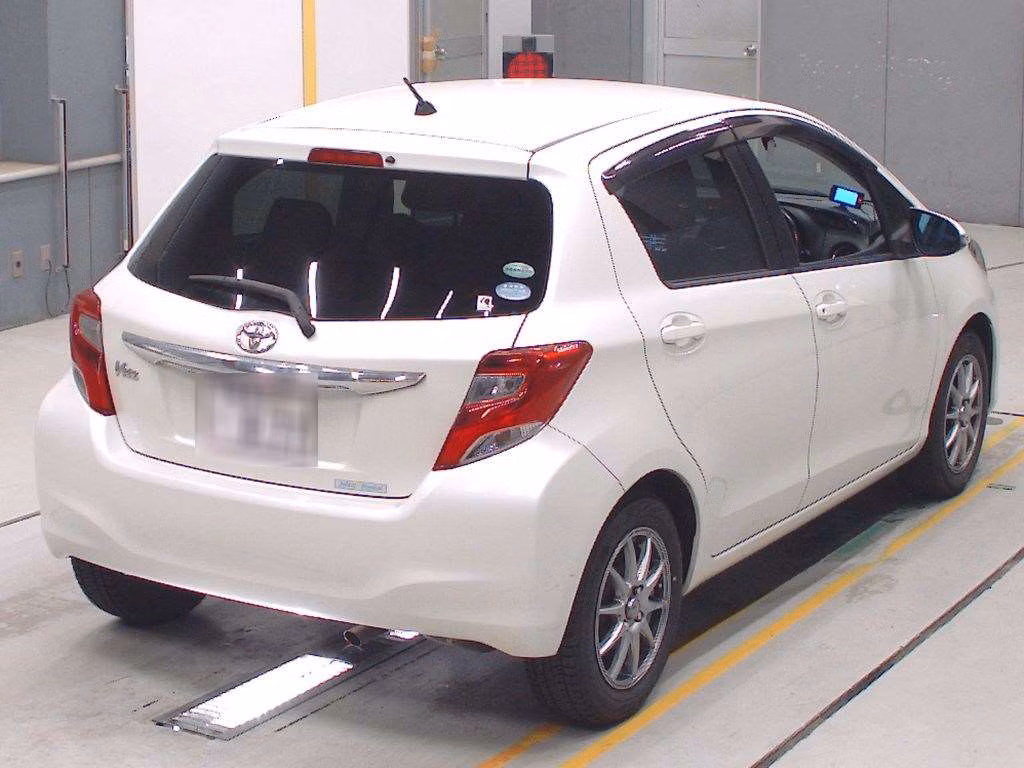 TOYOTA VITZ