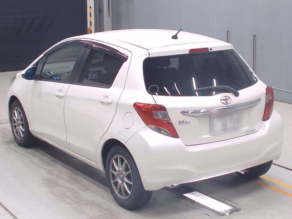 TOYOTA VITZ