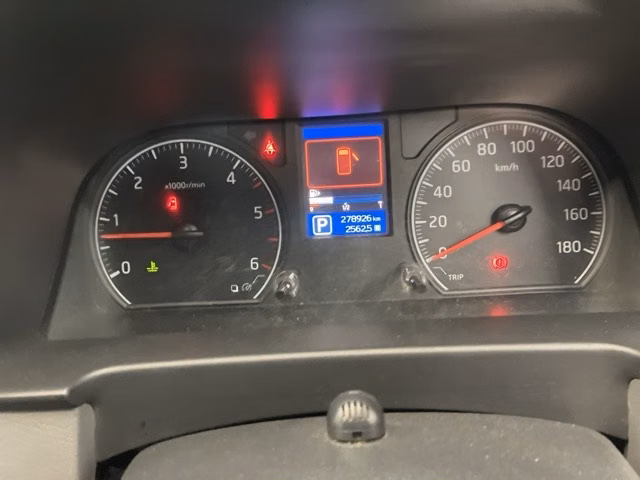 NISSAN NV350 CARAVAN
