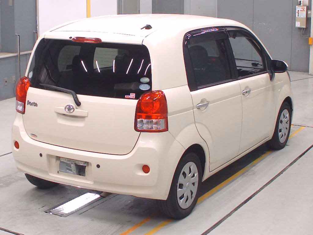 TOYOTA PORTE