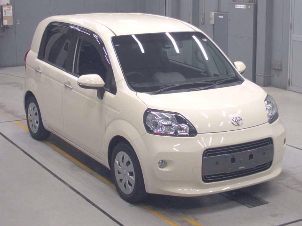 TOYOTA PORTE