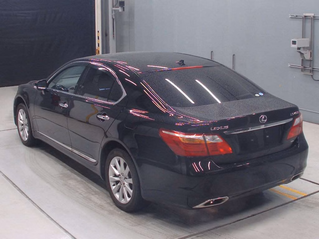 LEXUS LS460