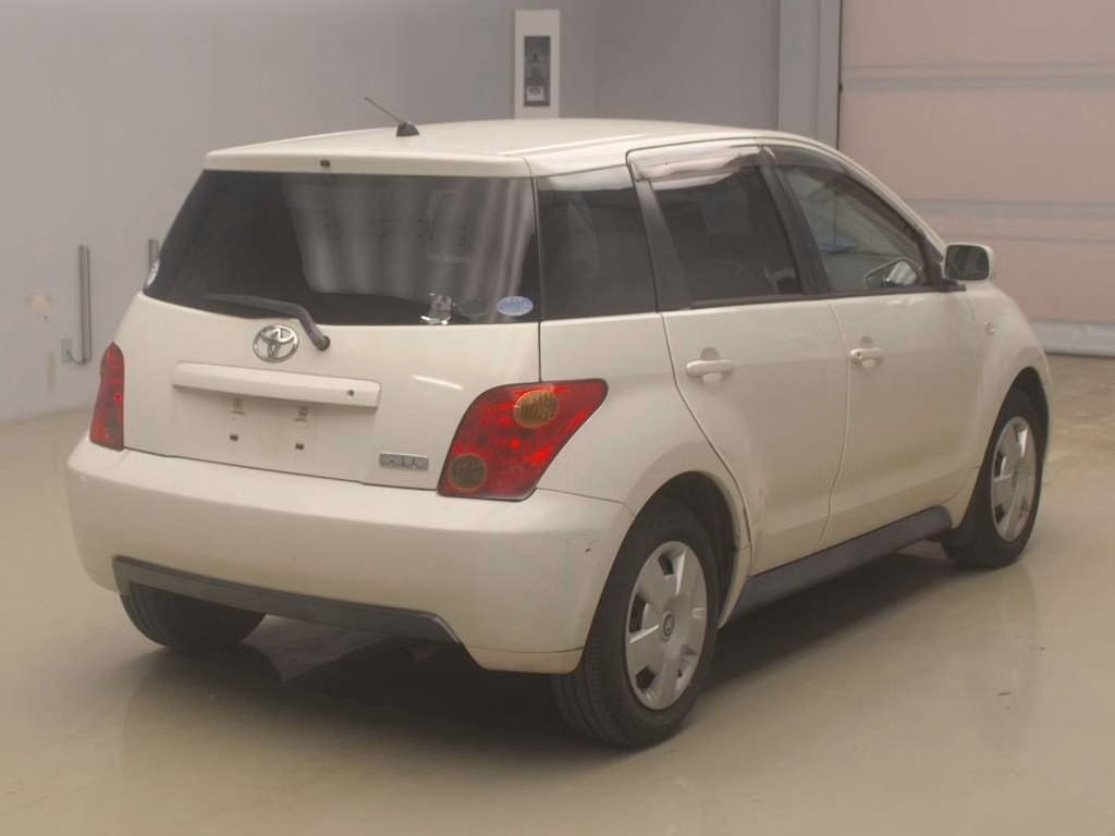 TOYOTA IST