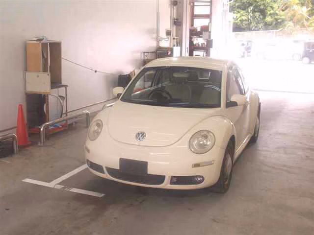 VOLKSWAGEN BEETLE