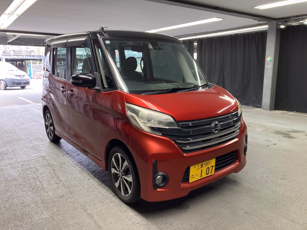 NISSAN DAYZ ROOX
