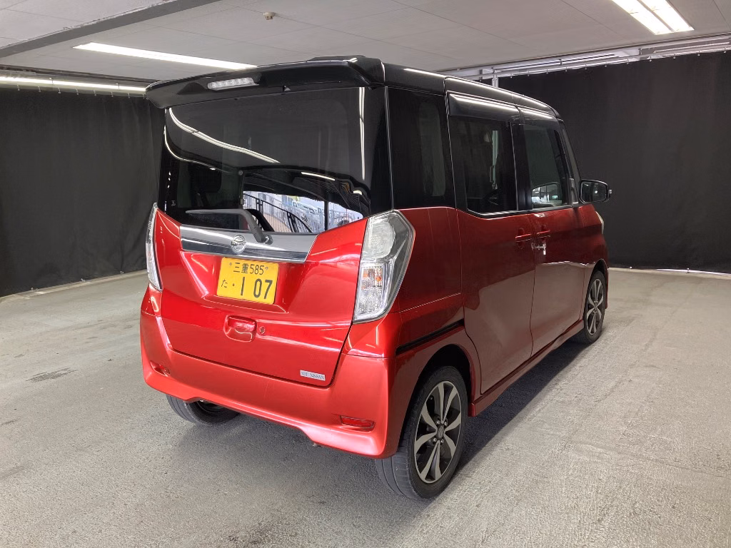 NISSAN DAYZ ROOX