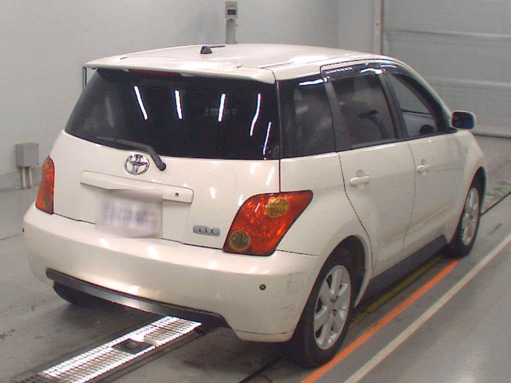 TOYOTA IST