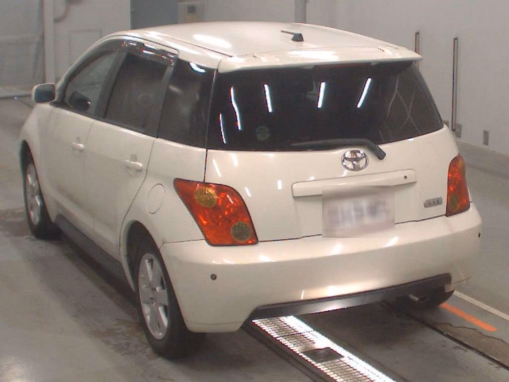 TOYOTA IST