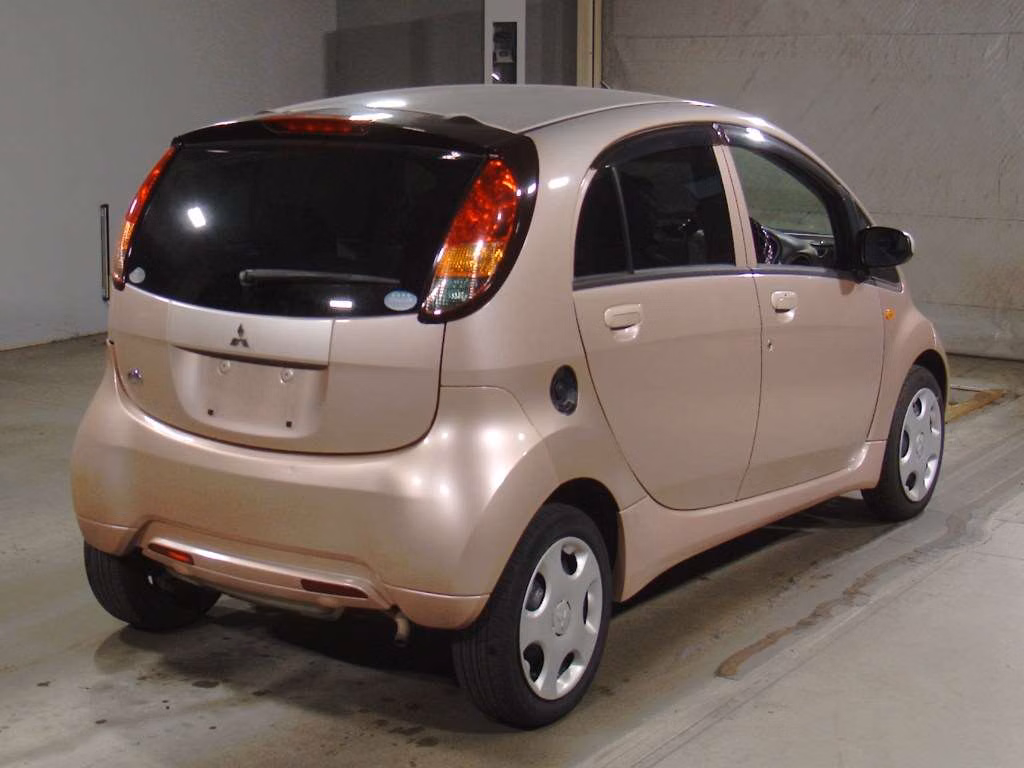 MITSUBISHI I