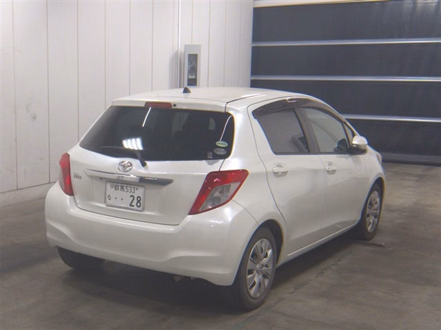 TOYOTA VITZ