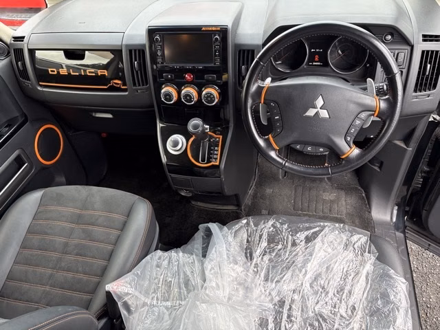 MITSUBISHI DELICA D:5