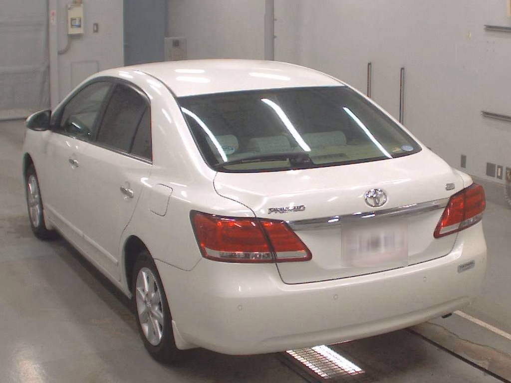 TOYOTA PREMIO