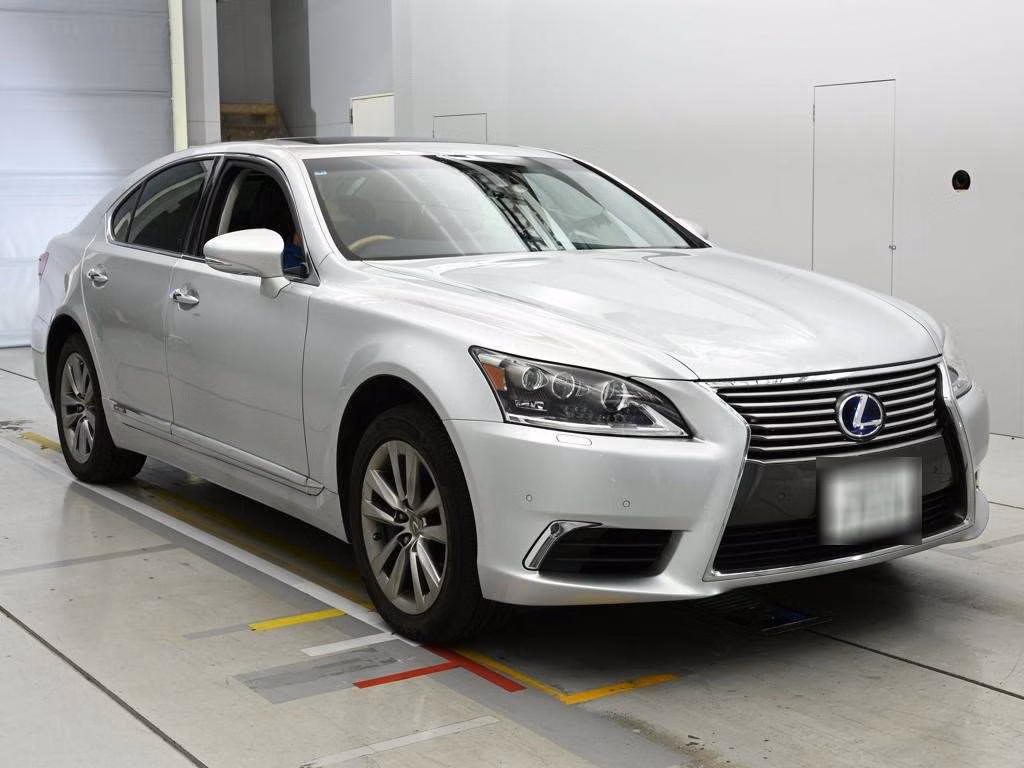 LEXUS LS600H
