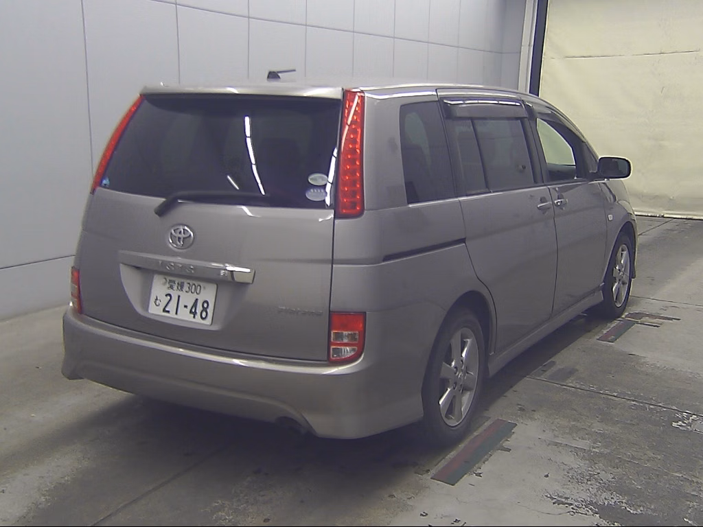 TOYOTA ISIS