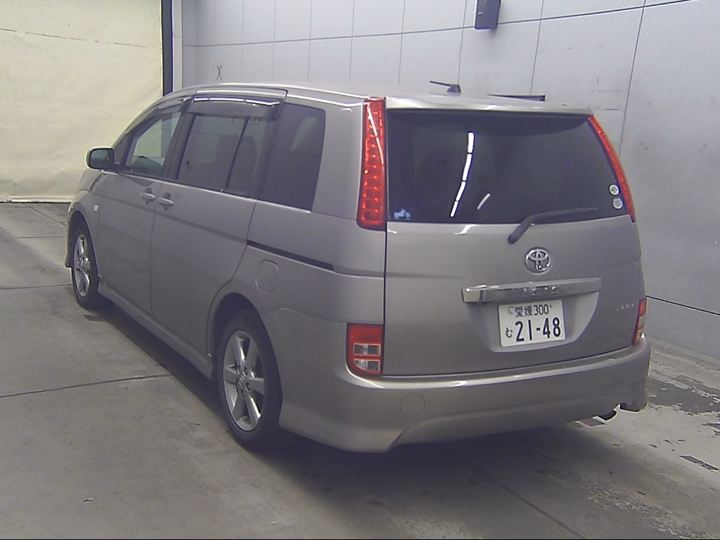 TOYOTA ISIS