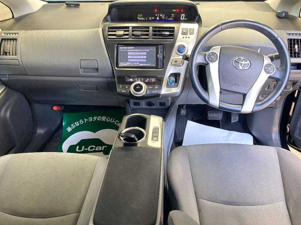 TOYOTA PRIUS ALPHA
