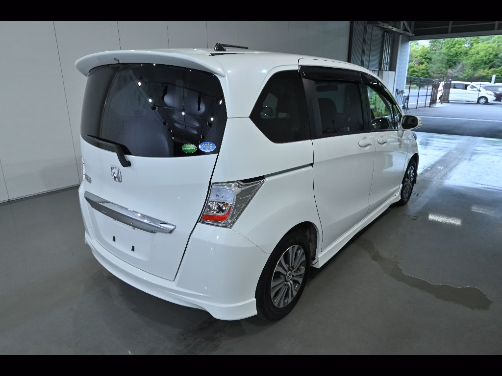 HONDA FREED