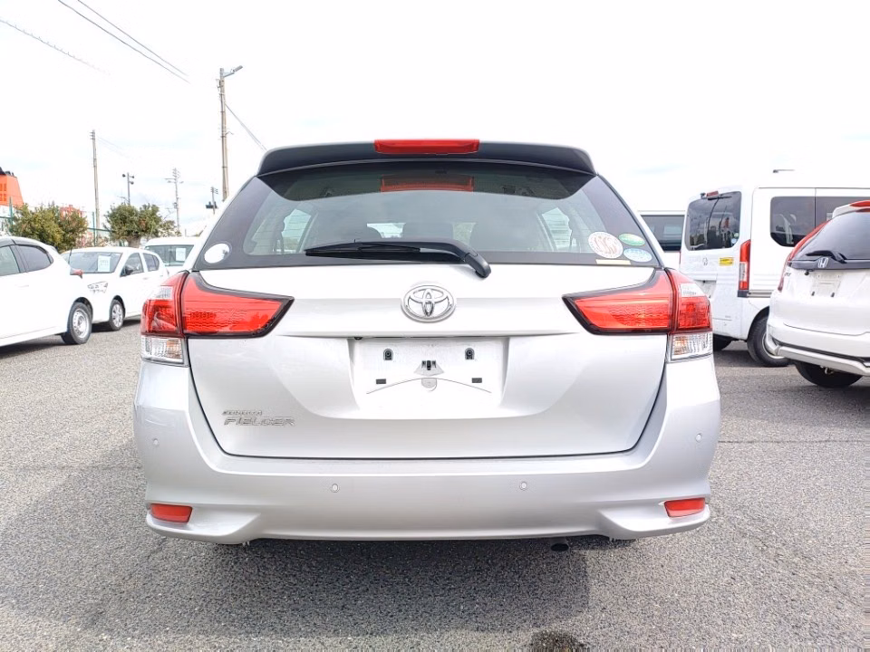 TOYOTA COROLLA FIELDER