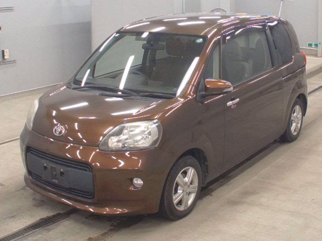 TOYOTA PORTE