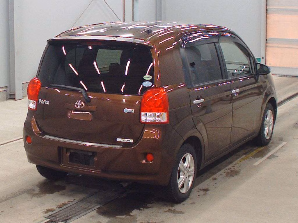 TOYOTA PORTE