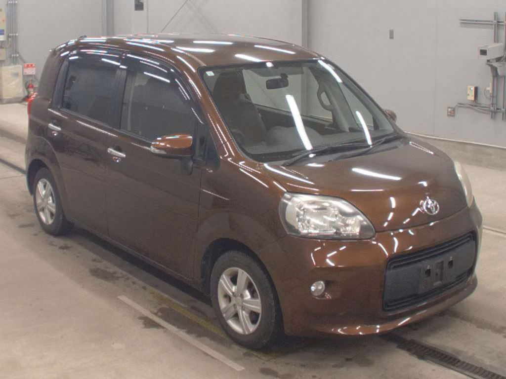 TOYOTA PORTE