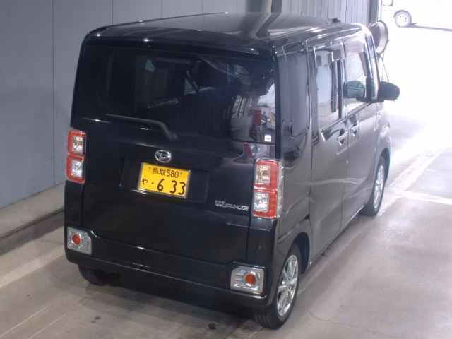 DAIHATSU WAKE