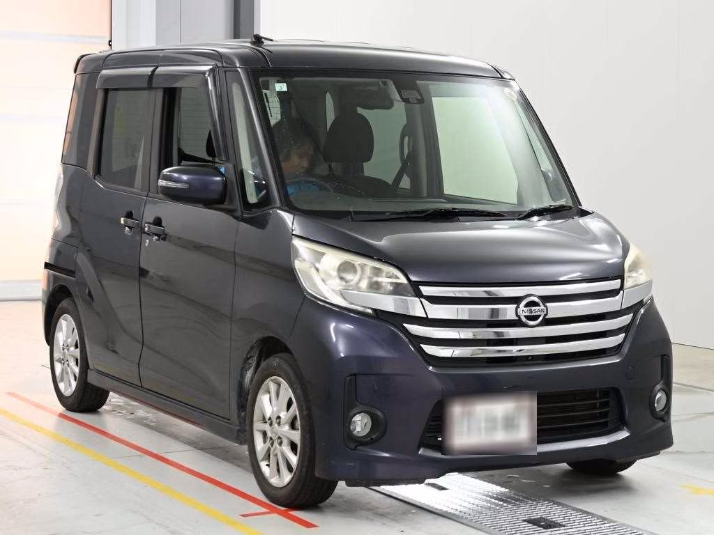 NISSAN DAYZ ROOX