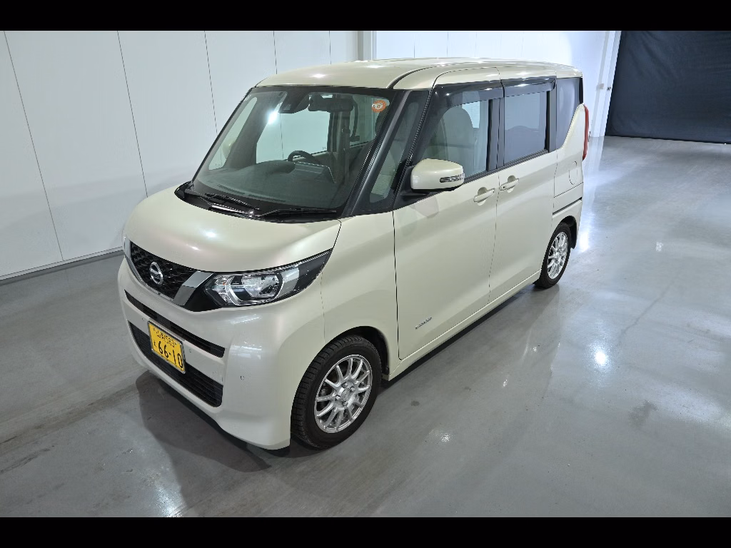 NISSAN ROOX