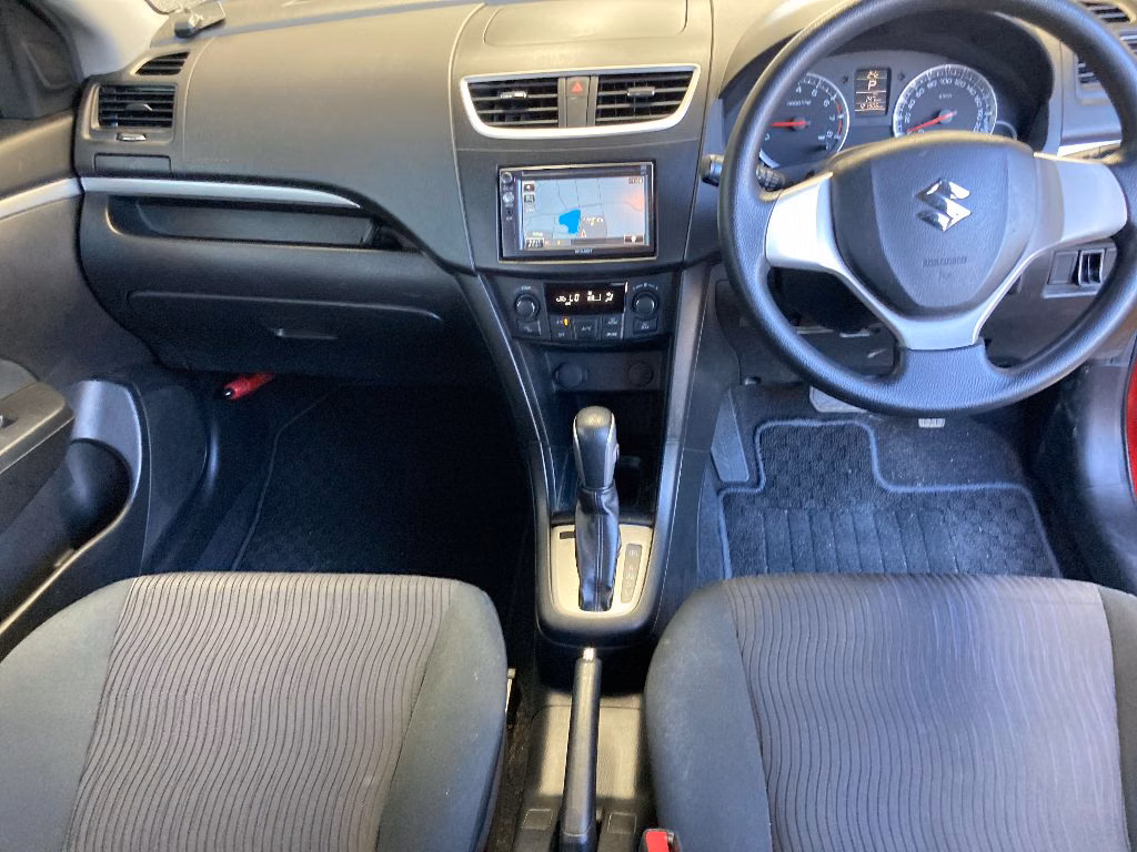 SUZUKI SWIFT