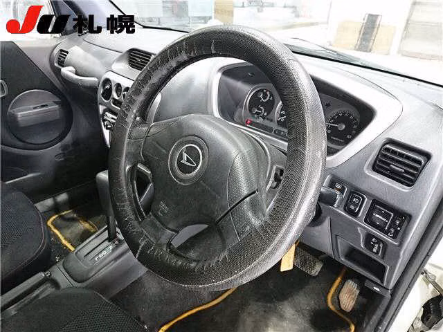 DAIHATSU TERIOS KID