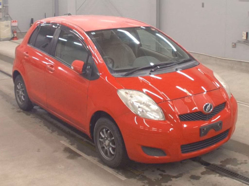 TOYOTA VITZ