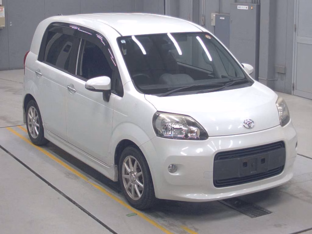 TOYOTA PORTE