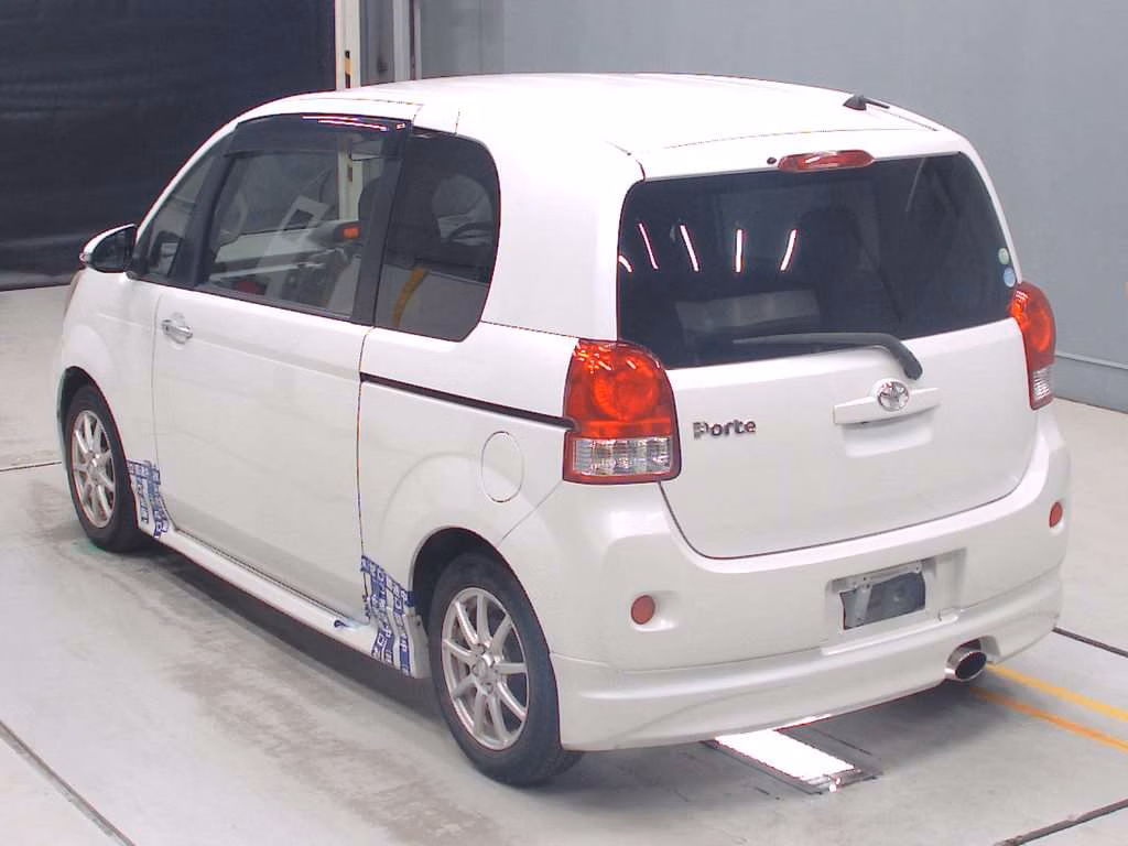 TOYOTA PORTE