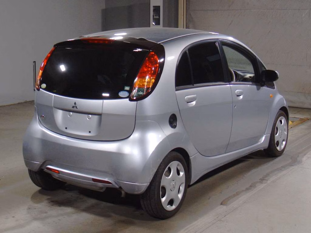 MITSUBISHI I