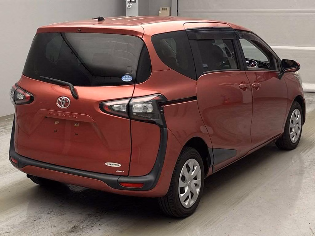 TOYOTA SIENTA