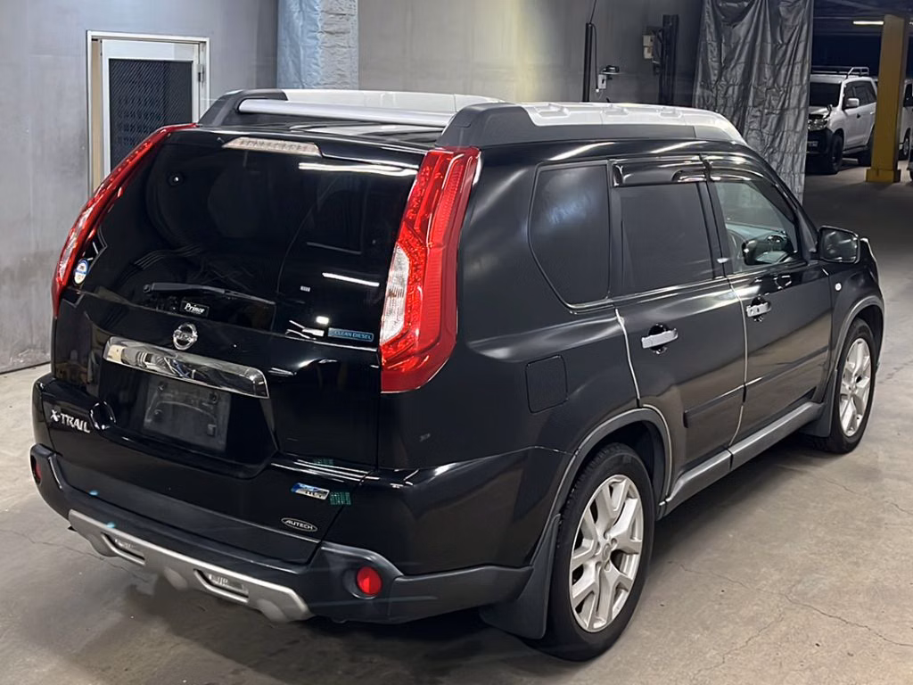 NISSAN X-TRAIL