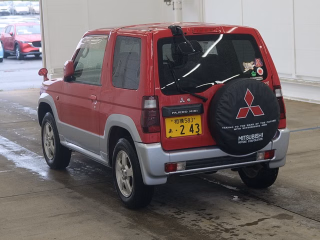 MITSUBISHI PAJERO MINI