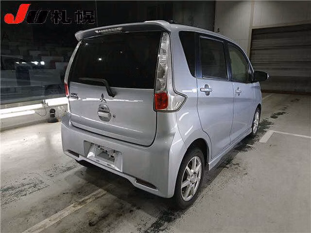 MITSUBISHI EK CUSTOM